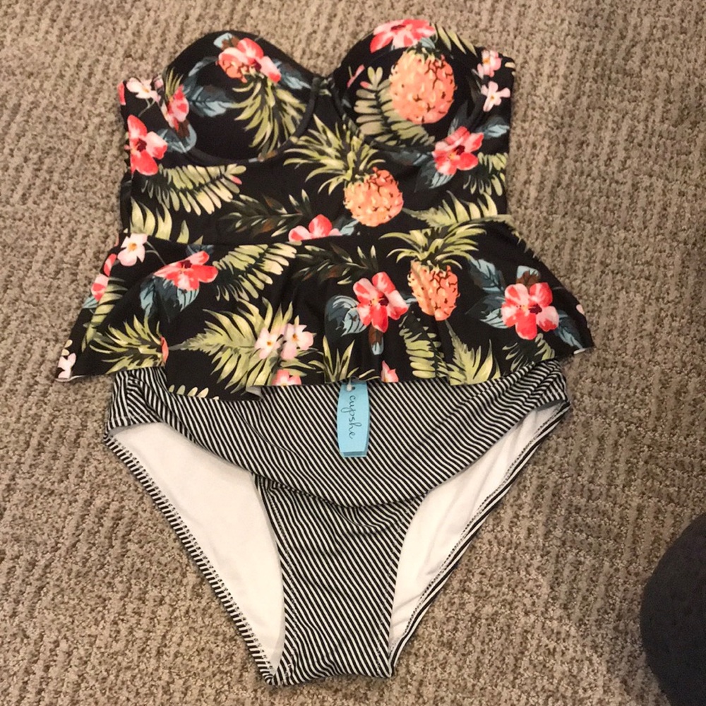 NWT 2 piece swimsuit from Cupshe size small